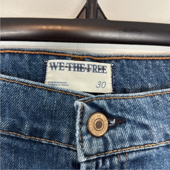Free People. We The Free. Serafin Mid Rise Slim Bootcut Jeans. Size 30. - Picture 6 of 14